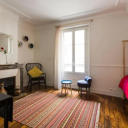 Apartment I Montmartre Paris